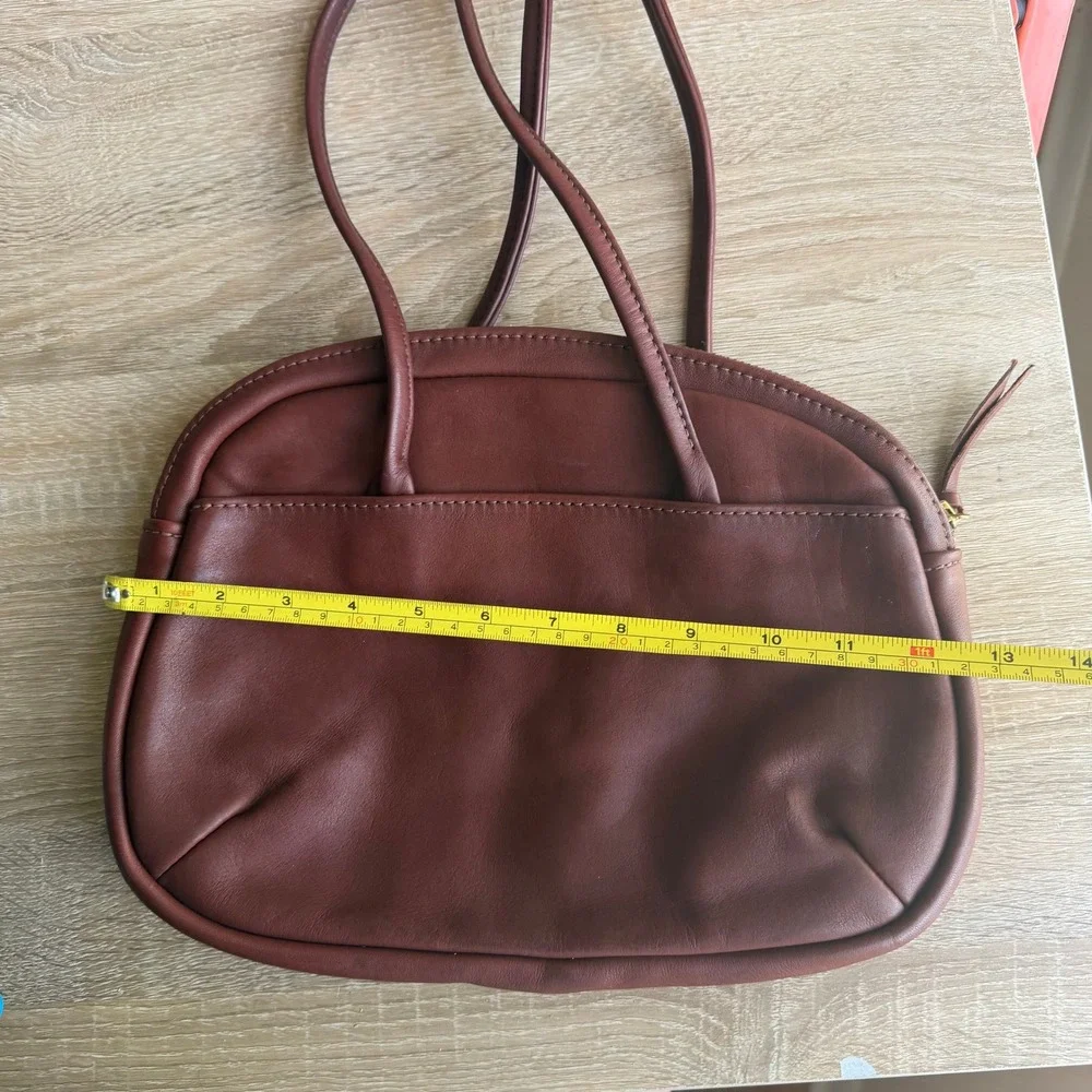 Vintage Brown Leather Shoulder Bag‎ Brass Talon Zipper Minimalist Boho Oval Bag